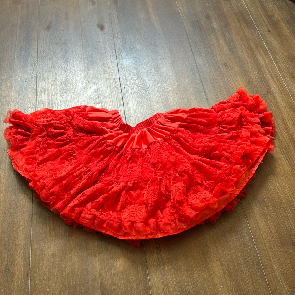 3 for $10 - Size 5/6 Disney lined lace layered floral skirt